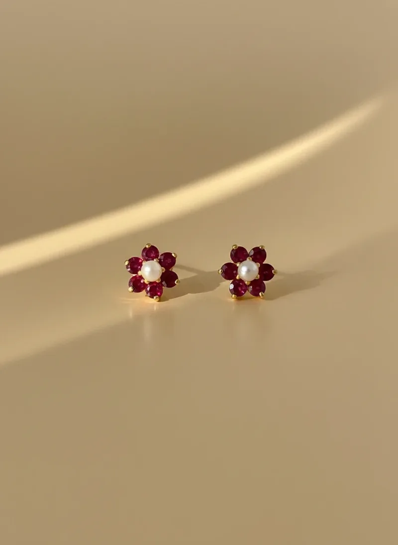 Gulnar Ruby and Pearl Tops, Gold 22K