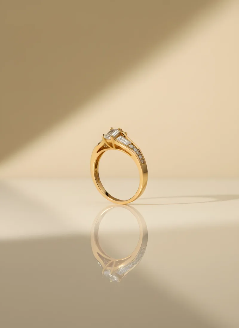 Singular Fire Solitaire Ring, Gold 21K
